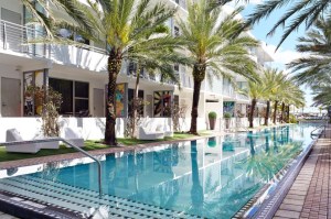 National hôtel piscine 2